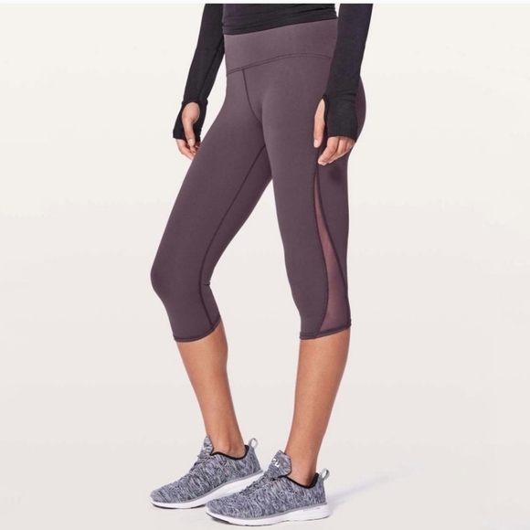 lululemon athletica Pants - Lululemon Train Times Cropped Leggings In Black‎ Currant Size 6